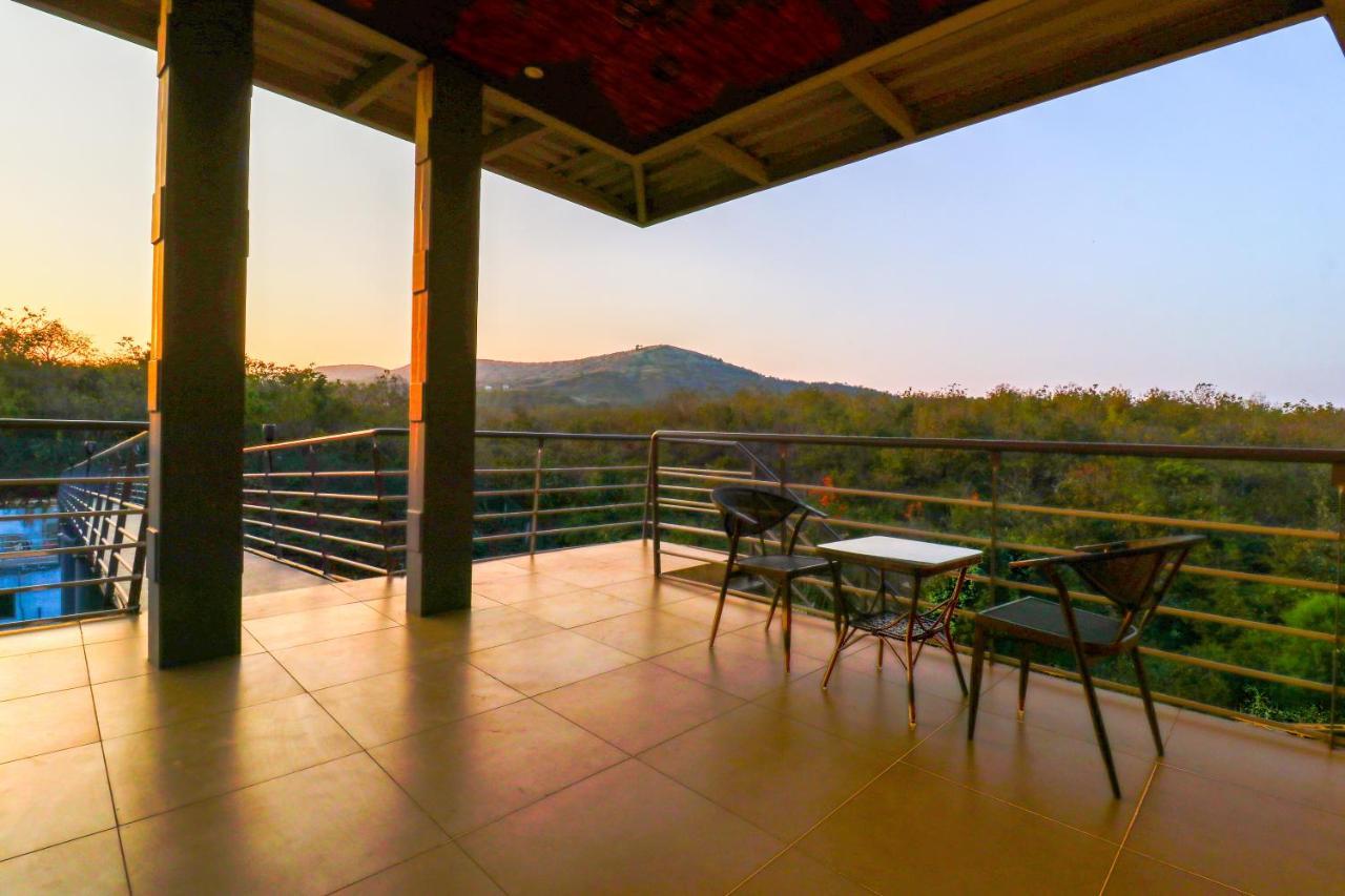 Grape County Eco Resort & Spa, Nashik Eksteriør billede