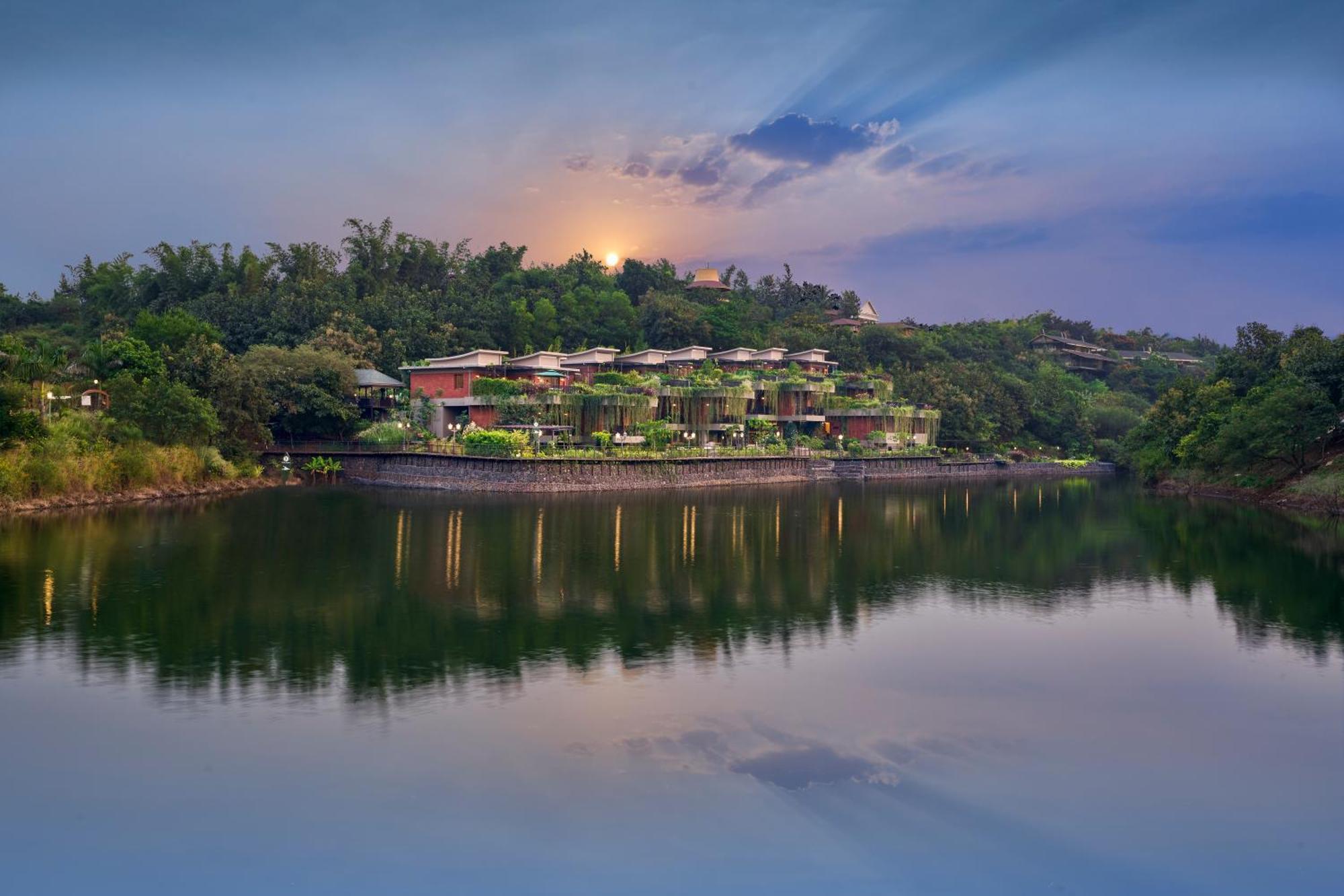 Grape County Eco Resort & Spa, Nashik Eksteriør billede