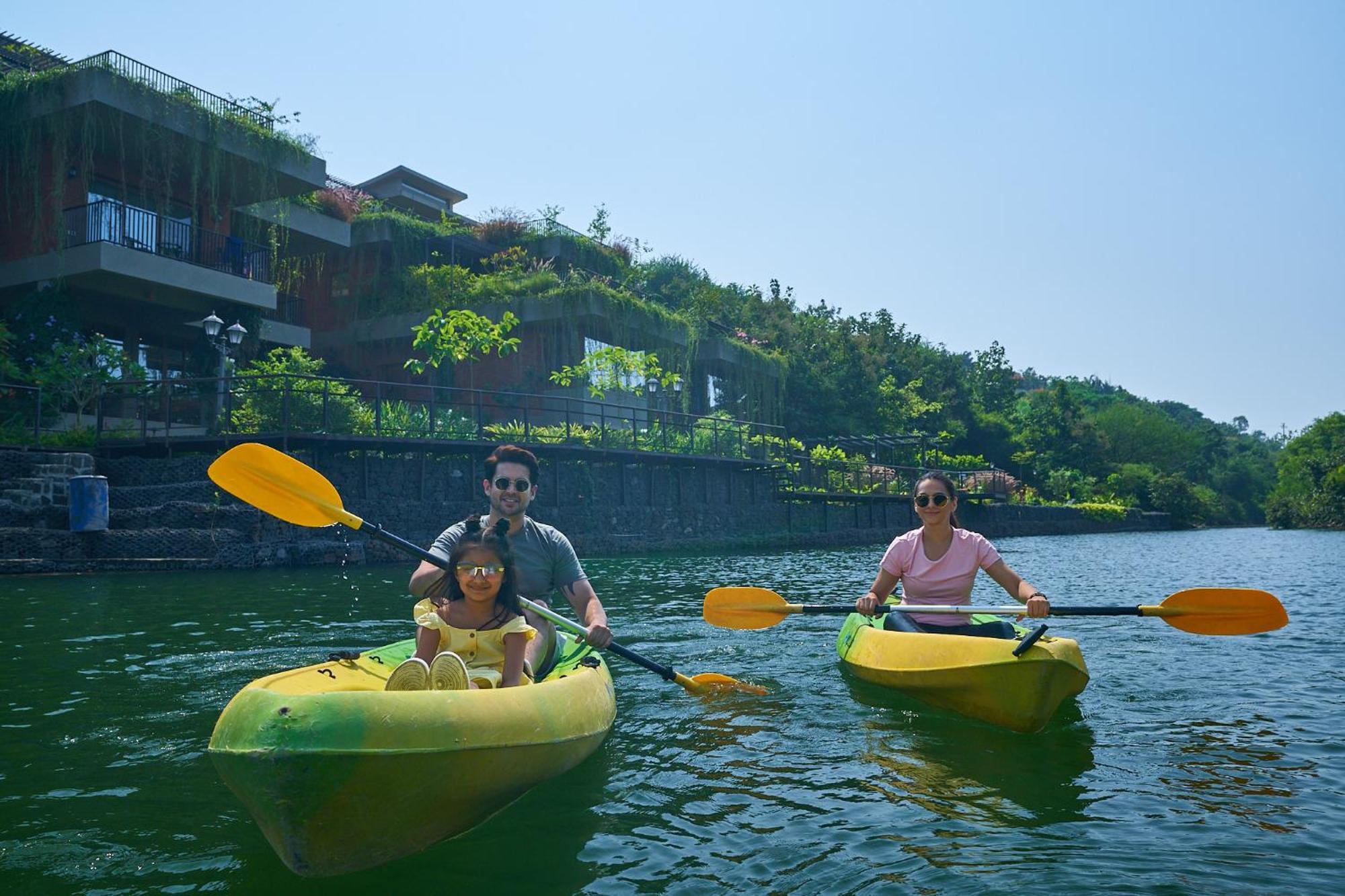 Grape County Eco Resort & Spa, Nashik Eksteriør billede